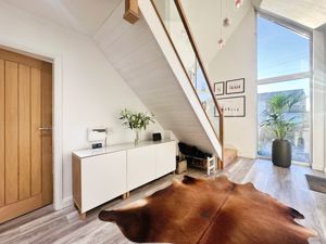 Entrance Hallway- click for photo gallery